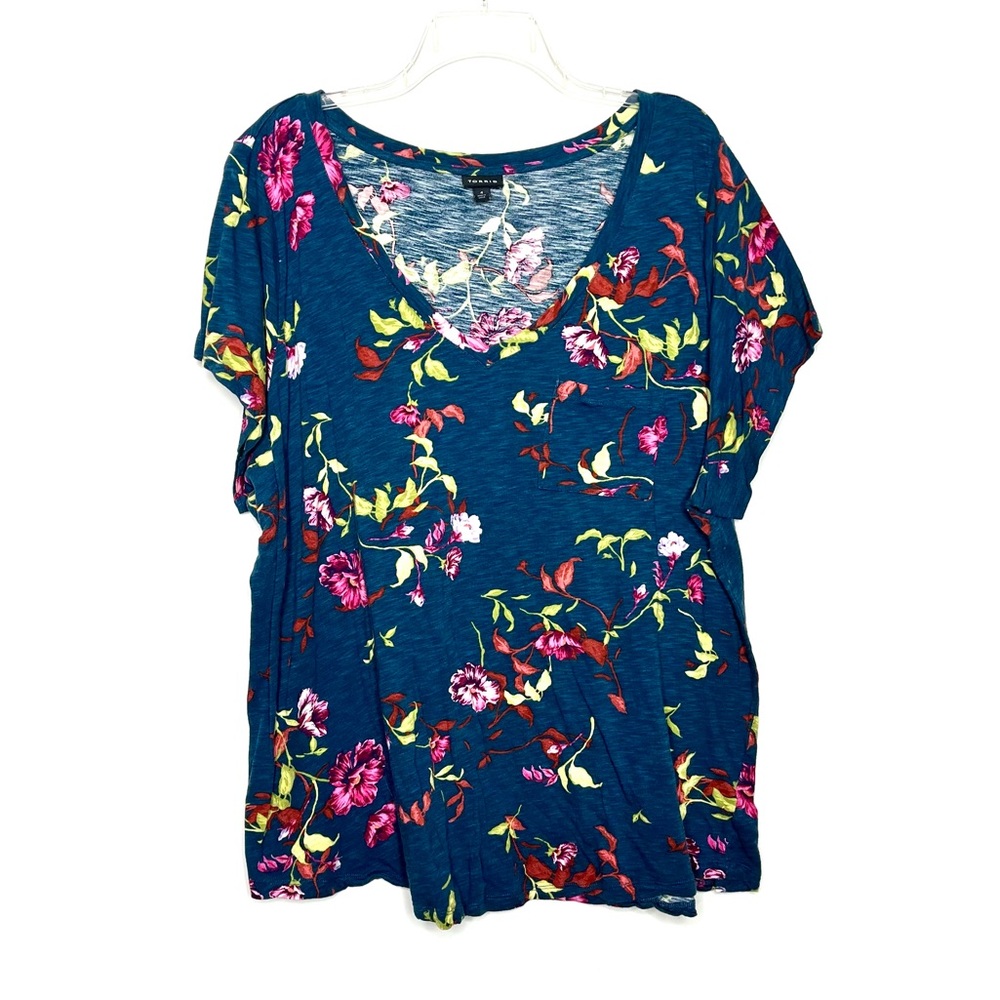 Torrid Floral Pocket V-neck Tee 4X Green